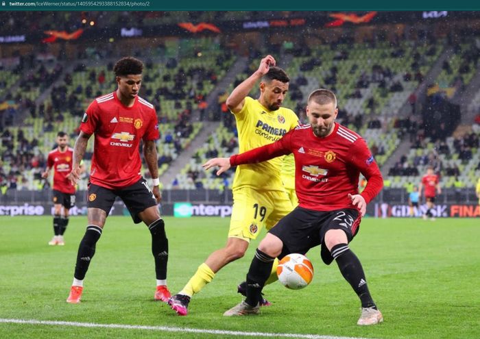 Momen pertemuan antara Villarreal dan Manchester Unite di partai puncak Liga Europa musim 2020-2021.