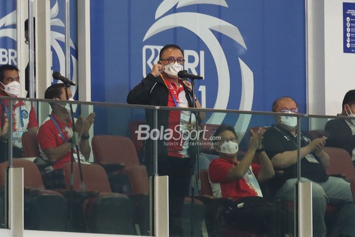 Ketua Umum PSSI, Mochamad Iriawan, memberikan kata sambutan dalam pembukaan BRI Liga 1 2021/2022 di Stadion Gelora Bung Karno, Senayan, Jakarta, 27 Agustus 2021.