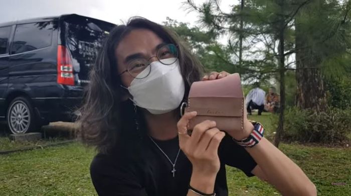 Souvenir acara Ngunduh Mantu Leslar