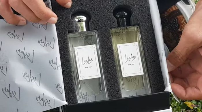 Souvenir parfum pada acara Ngunduh Mantu Leslar