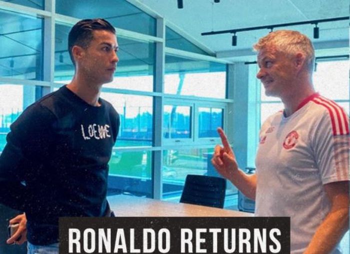 Cristiano Ronaldo saat berbincang dengan Ole Gunnar Solskjaer di pusat latihan Manchester United.