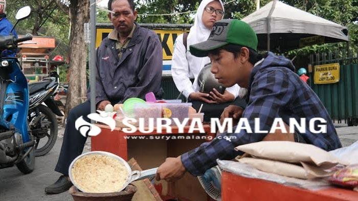 Juarai IMB Trans TV 2010 lalu, Cak Mat 'Klantink' kini jadi pedagang kerak telor