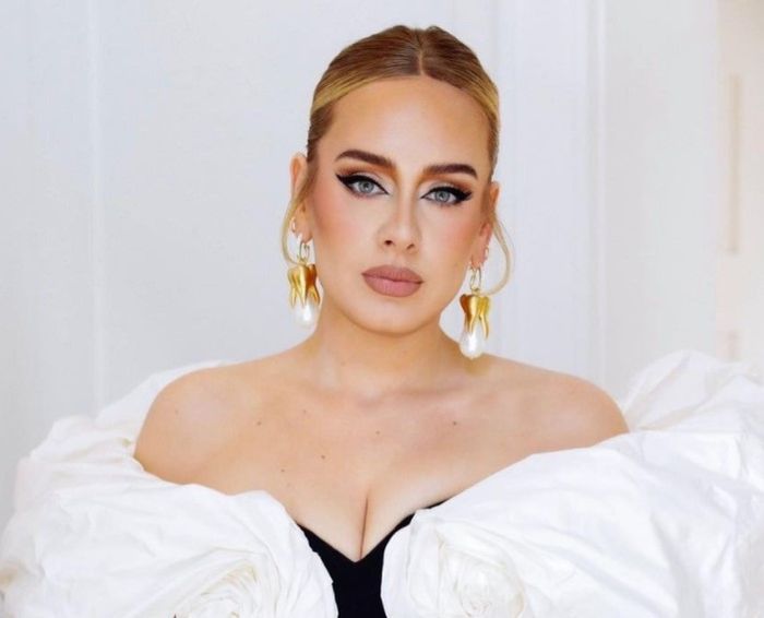 Adele yang sekarang.