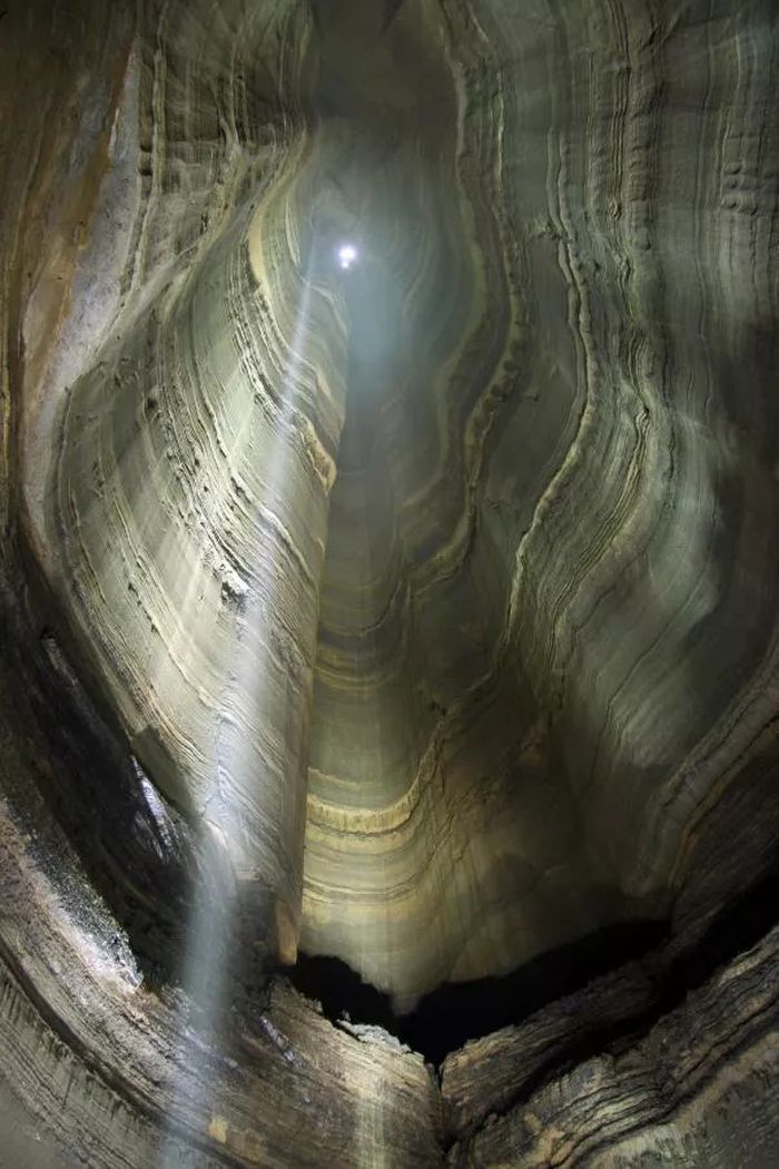 Fantastic Pit at Ellison's Cave, Georgia