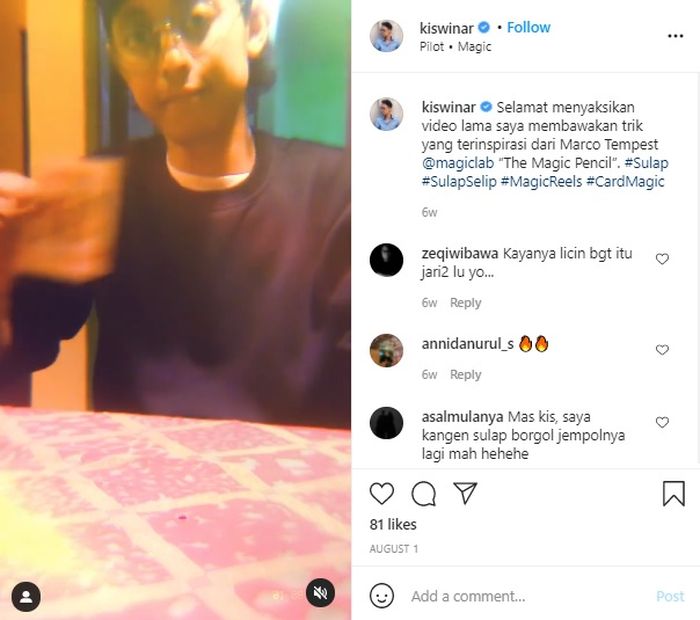 Ario Kiswinar saat tunjukkan kebolehannya bermain sulap.