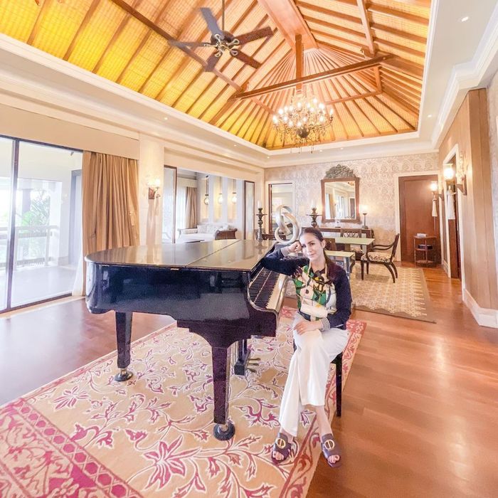 Hotel tempat Momo Geisha menginap