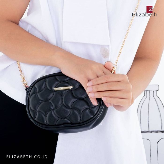 Tren Beg Kecil ‘Micro Bag’ yang Jadi Kegemaran