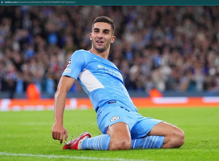 Pemain depan Manchester City, Ferran Torres, sempat menjadi buruan Barcelona.