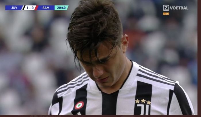 Momen Paulo Dybala nangis karena cedera dan harus ditarik keluar dalam laga Juventus vs Sampdoria pada lanjutan Liga Italia, 26 September 2021.