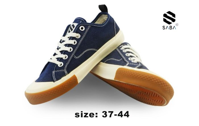 5 Rekomendasi Sneakers Denim low Brand 