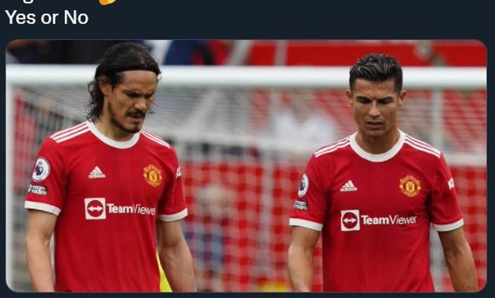 Dua penyerang Manchester United, Edinson Cavani dan Cristiano Ronaldo.
