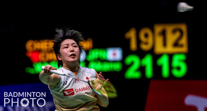 Pebulu tangkis tunggal putri Jepang, Akane Yamaguchi, saat bertanding melawan wakil China, Chen Yu Fei, pada pertandingan final Sudirman Cup 2021 di Energia Areena, Vantaa, Finlandia, Minggu (3/10/2021).