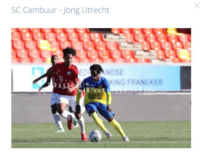 Pemain muda Indonesia, Bagus Kahfi bermain selama 45 menit saat Jong FC Utrecht bertanding melawan tim cadangan SC Cambuur di Cambuur Stadium, Rabu (6/10/2021).