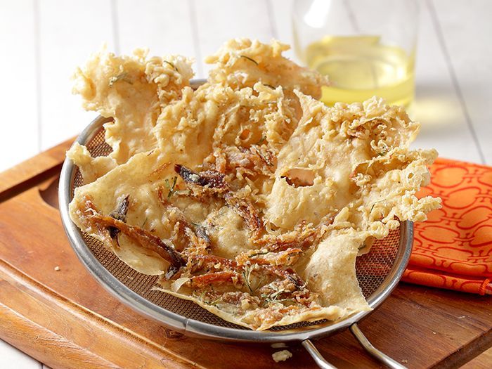 Kenikmatan yang Berbeda Hadir Dalam Resep Rempeyek Pindang Cue Bumbu Terasi yang Renyah Ini