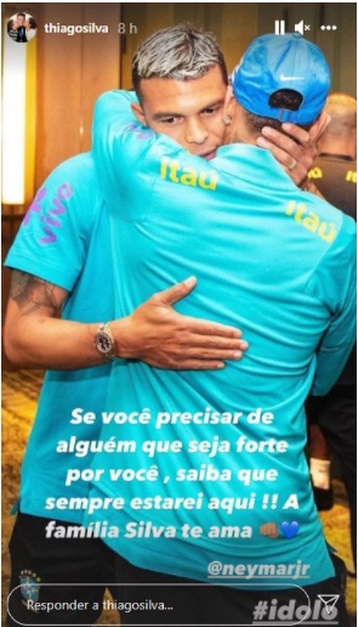 Unggahan Thiago Silva di Instagram Story miliknya yang berisi memberikan dukungan kepada Neymar.