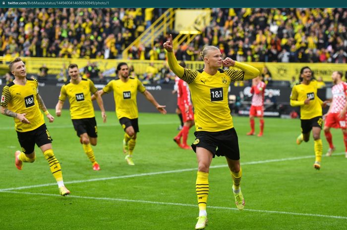 Erling Haaland memborong dua gol dalam kemenangan 3-1 Borussia Dortmund atas Mainz 05.