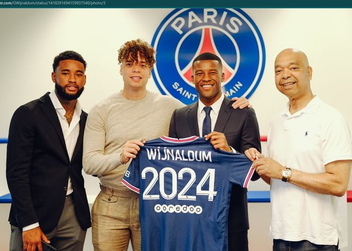 Momen Georginio Wijnaldum bergabung dengan Paris Saint-Germain (PSG).