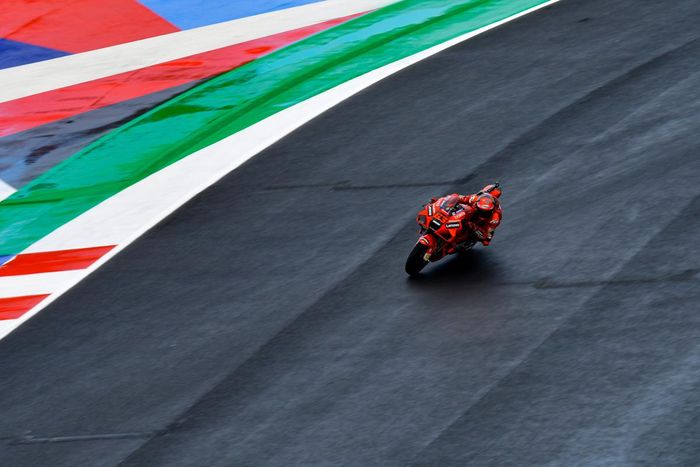 Pembalap Ducati, Francesco Bagnaia, pada hari pertama seri balap MotoGP Emilia Romagna di Sirkuit Misano, Jumat (22/10/2021).