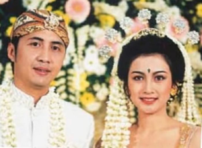Pernikahan Desy Ratnasari dan suami pertamanya, Trenady Pramudya