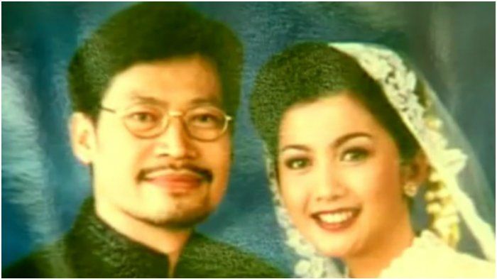 Desy Ratnasari bersama Sammy Hamzah