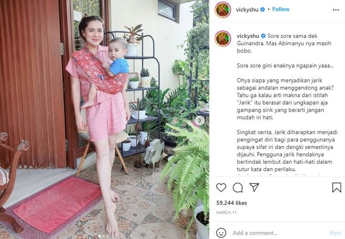 Rumah artis Vicky Shu.