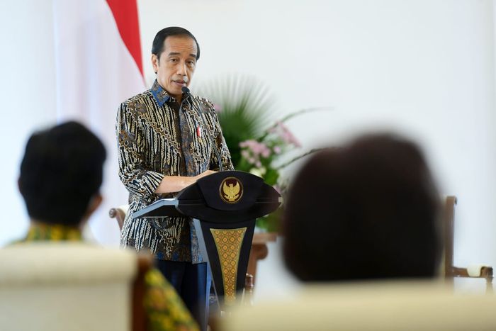 Presiden Joko Widodo memberikan arahan ini kepada Menterinya untuk hadapi varian Omicron.