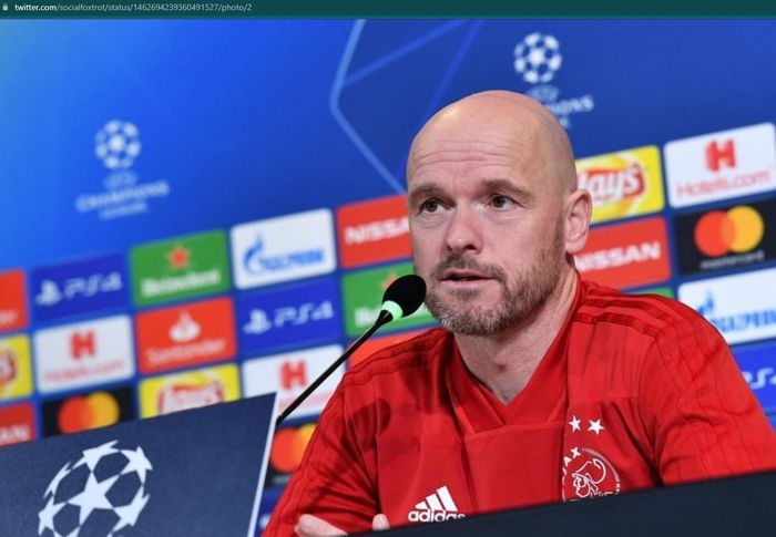 Erik Ten Hag turut dibidik Manchester United guna menggantikan posisi Ole Gunnar Solskjaer.