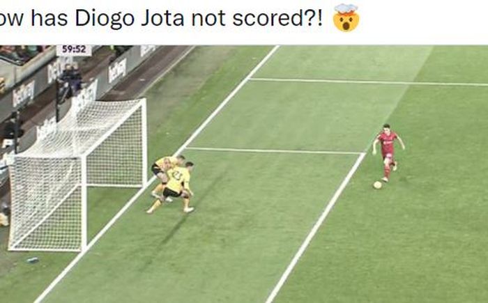 Striker Liverpool, Diogo Jota, gagal mencetak gol dalam laga Liga Inggris kontra Wolverhampton Wanderers di Stadion Molineux, Sabtu (4/12/2021).