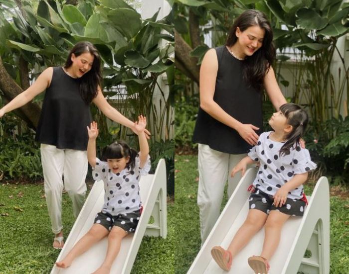 Halaman di rumah Alice Norin jadi tempat bermain sang anak
