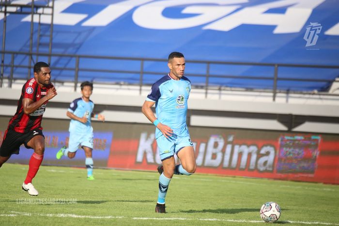 Striker baru Persela Lamongan, Jose Wilkson saat laga kontra Persipura, 6 Januari 2022.