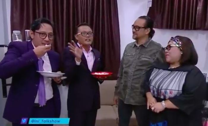 Nunung dan Andre Sule yang berteman dekat