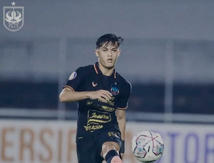 Alfeandra Dewangga dalam laga Persiraja vs PSIS (12/1/2022). 