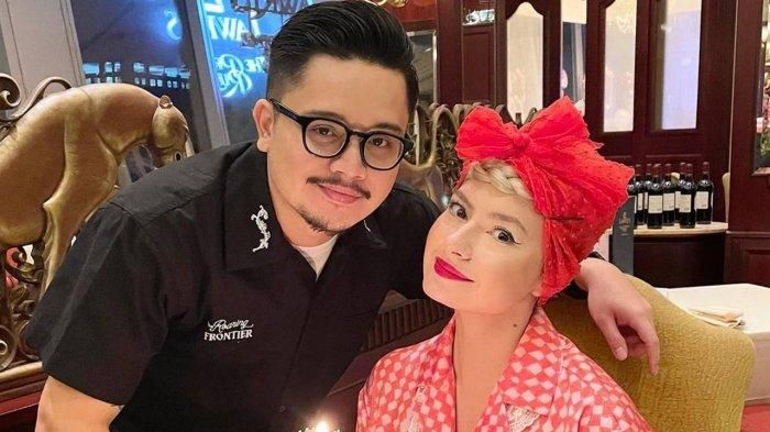 Derby Romero dan sang istri, Claudia Adinda