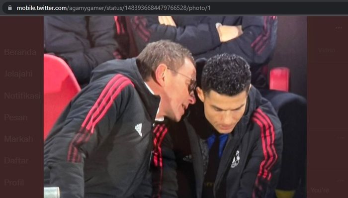 Pelatih interim Manchester United, Ralf Rangnick, dengan Cristiano Ronaldo