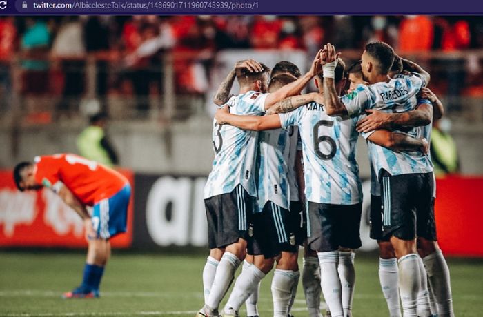 Timnas Argentina berhasil meraih kemenangan 2-1 dalam lawatannya ke timnas Chile, di Stadion Zorros del Desierto pada Jumat (28/1/2022) pagi WIB,  dalam laga Kualifikasi Piala Dunia 2022 Zona Conmebol atau Amerika Selatan.
