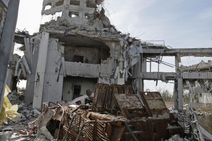 Pemandangan mengerikan bandara internasional Donetsk tempat pertempuran Rusia Ukraina pernah terjadi di tahun 2014 beredar di Google Maps