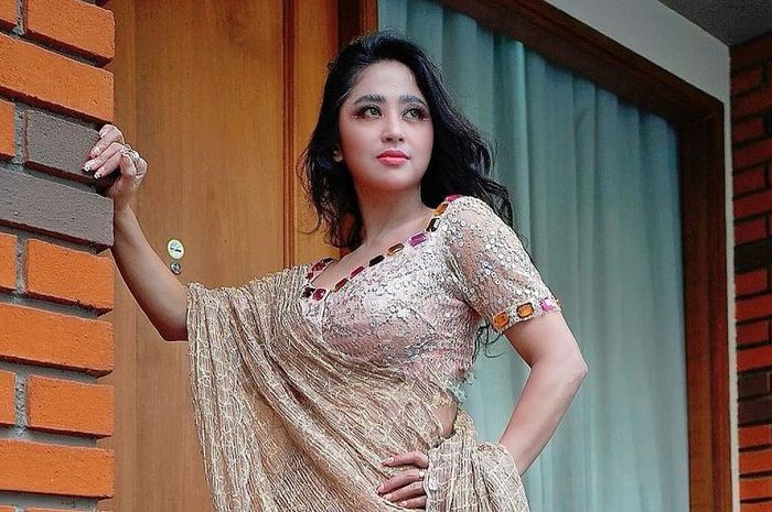 Dewi Perssik
