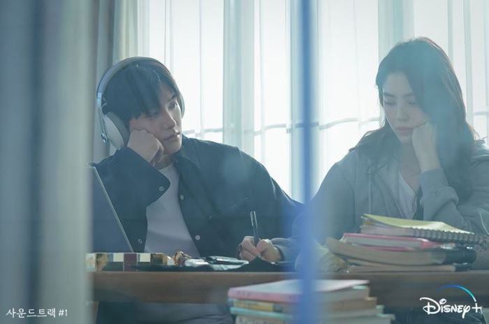 Park Hyung Sik dan Han So Hee dalam drama baru keduanya 'Soundtrack #1'