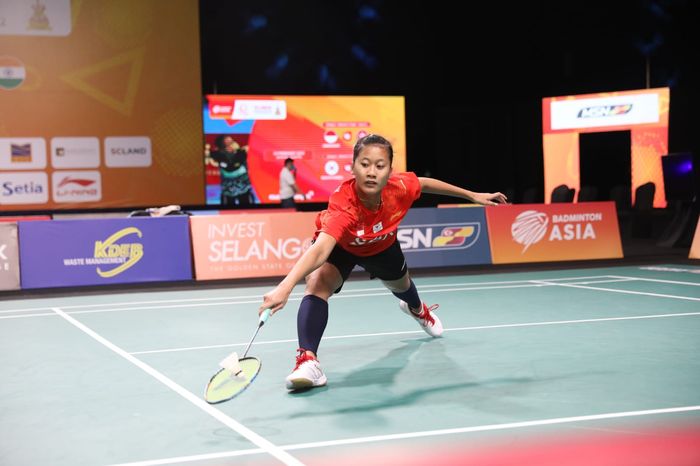 Pebulu tangkis tunggal putri Indonesia, Putri Kusuma Wardani, pada partai ketiga Kejuaraan Beregu Asia 2022 melawan Hong di Setia City Convention Center, Shah Alam, Selasa (15/2/2022).