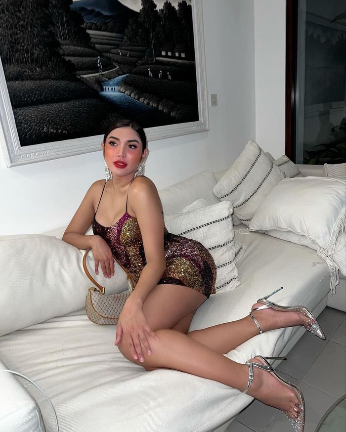 Millen Cyrus selalu memamerkan foto dengan bikini yang memamerkan aurat. Begini cara keponakan Ashanty sembunyikan organ vitalnya.
