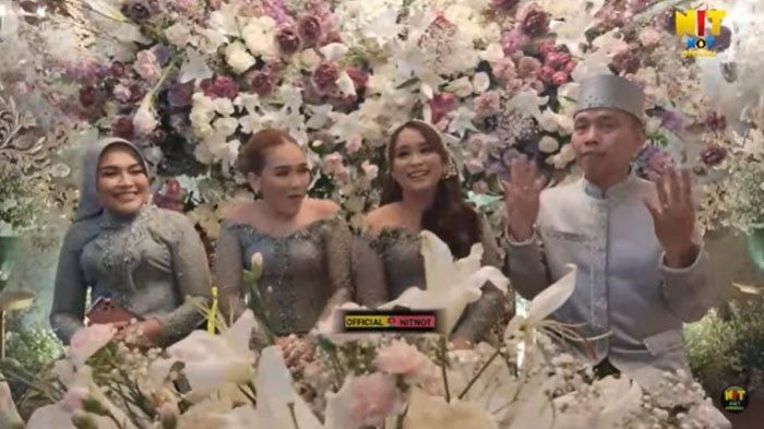 Ayu Ting Ting dan keluarganya