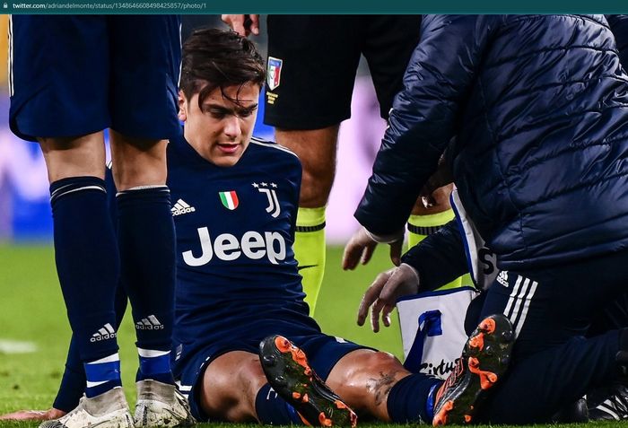 Paulo Dybala meringis kesakitan saat membela Juventus akibat cedera.