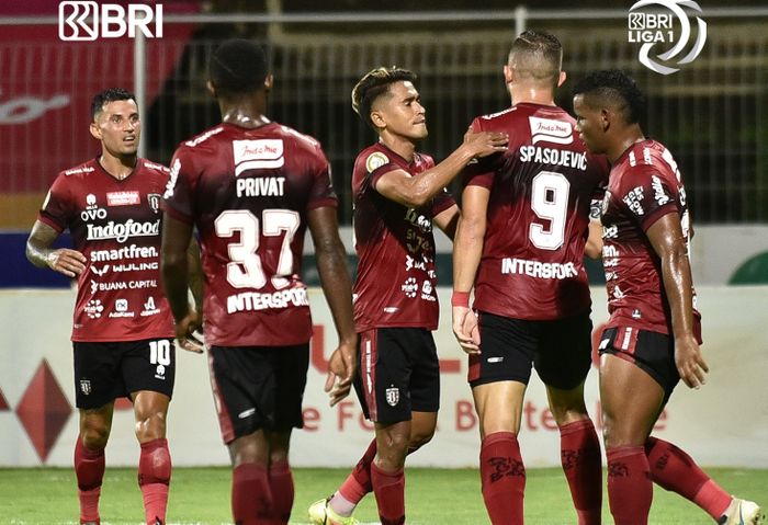 pemain-bali-united-merayakan-gol-20220224103548 pemain-bali-united-merayakan-gol-20220224103548