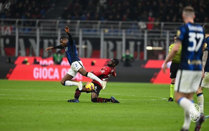 Duel AC Milan versus Inter Milan dalam leg pertama semifinal Coppa Italia 2021-2022 di Stadion San Siro, Selasa (1/3/2022) waktu setempat atau Rabu pukul 03.00 WIB.