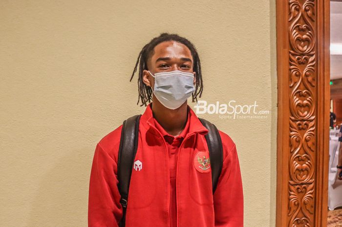 Pemain timnas U-19 Indonesia, Ronaldo Kwateh, saat ditemui BolaSport.com di Hotel Sultan, Senayan, Jakarta, 11 Maret 2022.