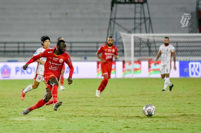 Gelandang Persija, Makan Konate saat laga kontra Borneo FC, Kamis (10/3/2022)