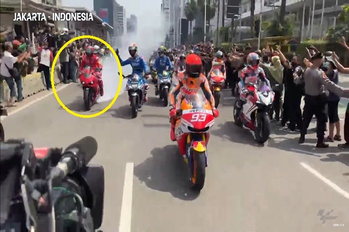 Pembalap MotoGP Ducati Lenovo Team, Fransesco Bagnaia juga lakukan burnout seperti Marc Marquez.