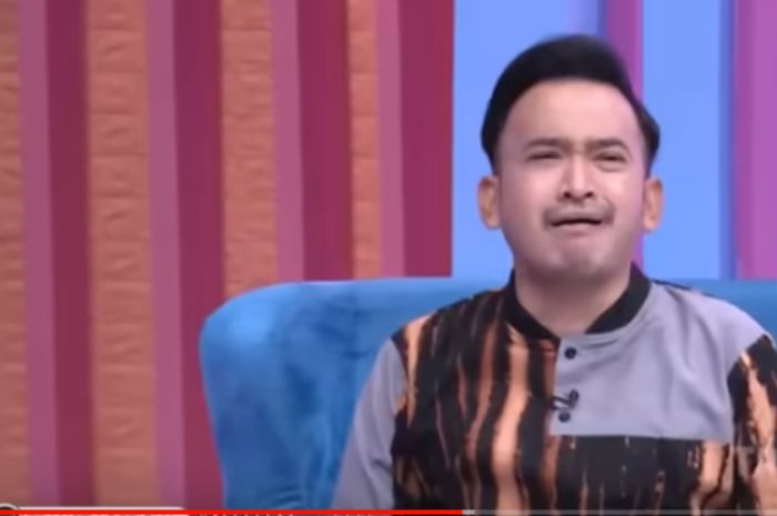 Indra Kenz sombongkan kekayaannya kepada Ruben Onsu dan Ivan Gunawan.