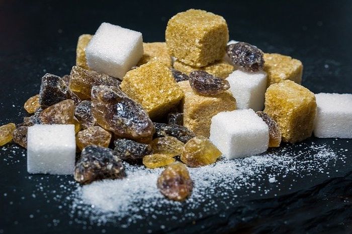 Air garam gula dan emas 24 karat merupakan contoh zat