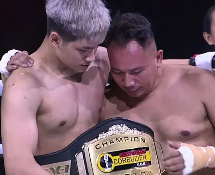 Pertadingan tinju Azka Corbuzier dengan Vicky Prasetyo yang digelar Kamis (31/3/2022) di Youtube Deddy Corbuzier.